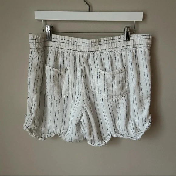 Per Se Linen Blend White Blue Stripe Pull On Front Tie Shorts Women’s Size Large - Picture 3 of 6